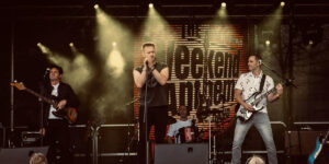 Killerstream: The Weekend Anthems Band - Pop & Rock Anthems