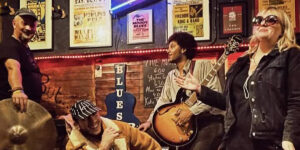 Katie B & The Snooks β Boogie Woogie Blues With Soul
